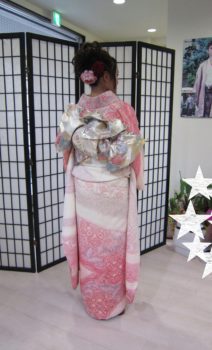 広島のブライダル、結婚式、披露宴、留袖レンタル、モーニングレンタル、七五三レンタル、礼服レンタル、レンタル衣装、貸衣装、着付け、出張着付け、は三栗矢へ