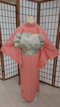 広島のブライダル、結婚式、披露宴、留袖レンタル、モーニングレンタル、七五三レンタル、礼服レンタル、レンタル衣装、貸衣装、着付け、出張着付け、振袖レンタルは三栗矢へ