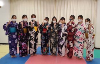 広島のブライダル、結婚式、披露宴、留袖レンタル、モーニングレンタル、七五三レンタル、礼服レンタル、浴衣レンタル、振袖レンタル、成人式レンタル、袴レンタル、レンタル衣装、貸衣装、着付け、着付教室、出張着付け、は三栗矢へ