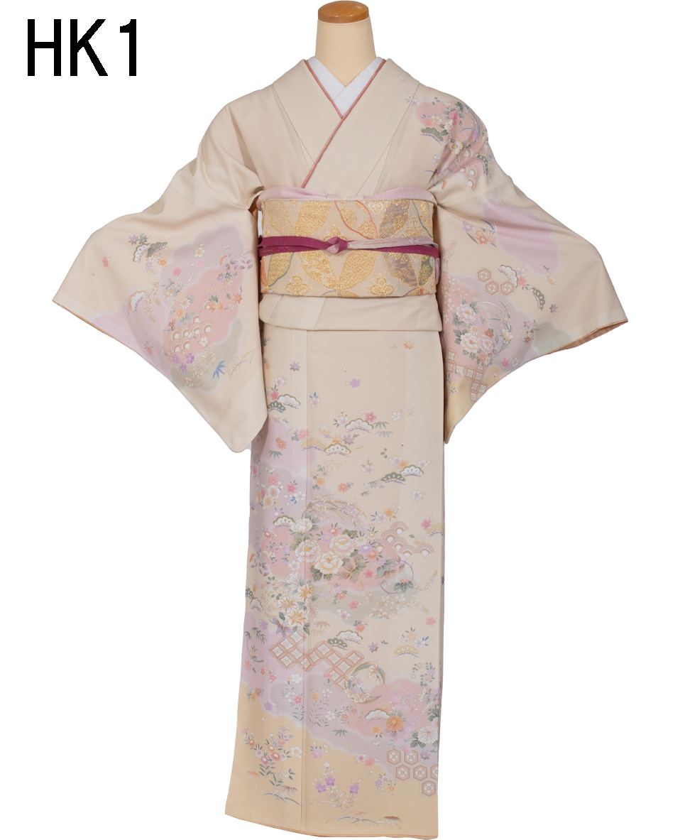 広島のブライダル、結婚式、披露宴、打掛レンタル、留袖レンタル、モーニングレンタル、七五三レンタル、礼服レンタル、浴衣レンタル、振袖レンタル、成人式レンタル、袴レンタル、レンタル衣装、貸衣装、着付け、着付教室、出張着付け、は三栗矢へ