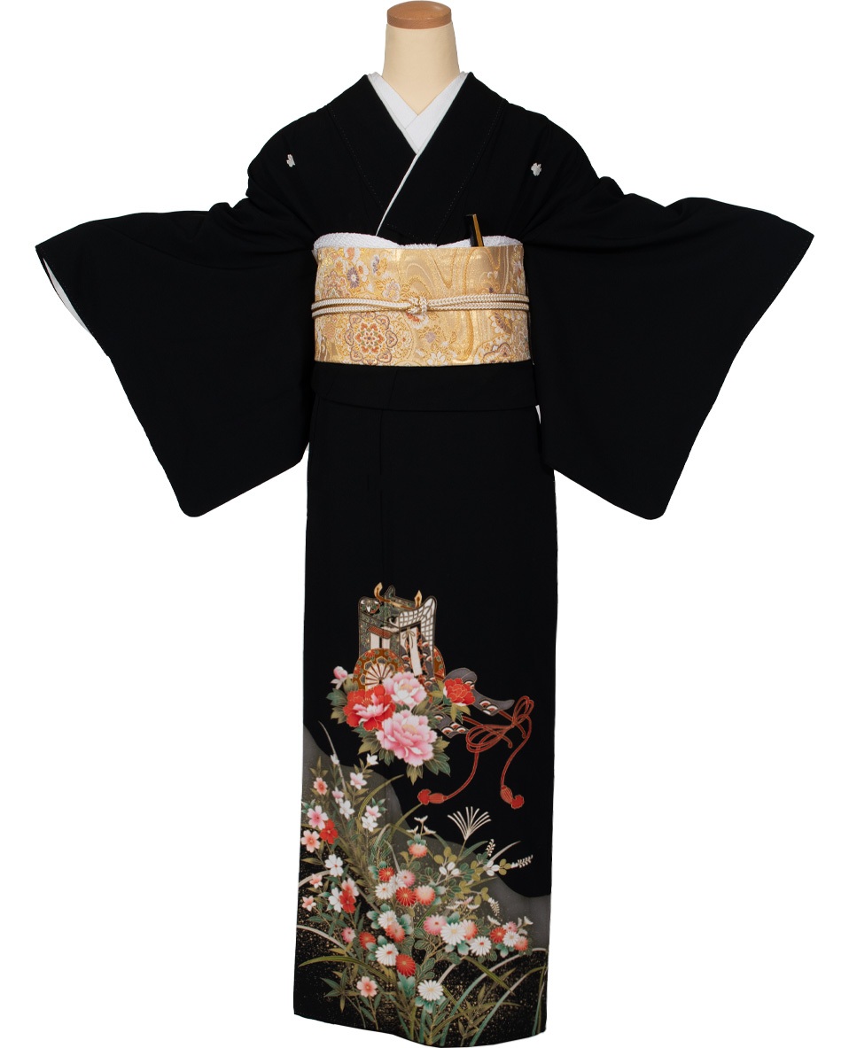 広島のブライダル、結婚式、披露宴、打掛レンタル、留袖レンタル、モーニングレンタル、七五三レンタル、礼服レンタル、浴衣レンタル、振袖レンタル、成人式レンタル、袴レンタル、レンタル衣装、貸衣装、着付け、着付教室、出張着付け、は三栗矢へ