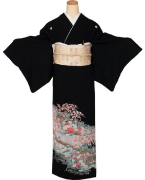 広島のブライダル、結婚式、披露宴、打掛レンタル、留袖レンタル、モーニングレンタル、七五三レンタル、礼服レンタル、浴衣レンタル、振袖レンタル、成人式レンタル、袴レンタル、レンタル衣装、貸衣装、着付け、着付教室、出張着付け、は三栗矢へ