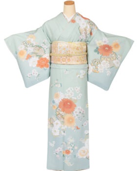 広島のブライダル、結婚式、披露宴、打掛レンタル、留袖レンタル、モーニングレンタル、七五三レンタル、礼服レンタル、浴衣レンタル、振袖レンタル、成人式レンタル、袴レンタル、レンタル衣装、貸衣装、着付け、着付教室、出張着付け、は三栗矢へ